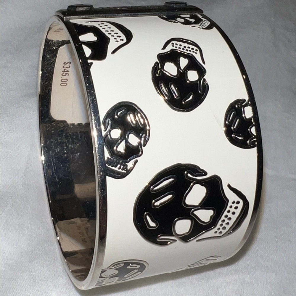 $345 Alexander McQueen Black & Cream Skull Bangle Bracelet
